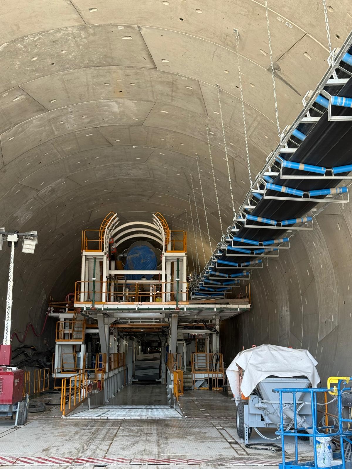 Impianto industriale all’interno di una galleria infrastrutturale